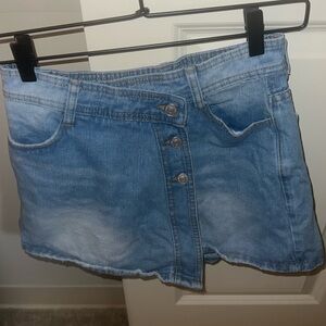 Jean skort